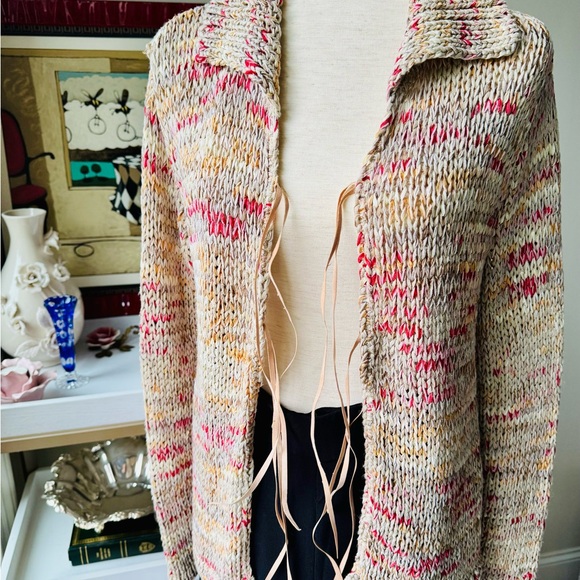 Elegant Made in ITALY Knit Cardigan with Tie Front - Picture 4 of 7